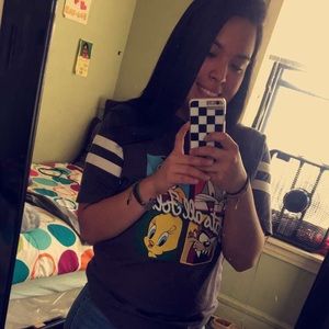 Meet your Posher, Bibi